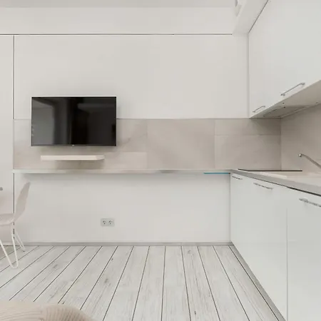 Apartment Klimatyczne Jasne W Sercu Wroclawia & Parking By Renters *