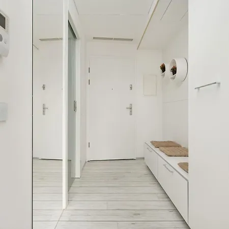 Apartment Klimatyczne Jasne W Sercu Wroclawia & Parking By Renters *