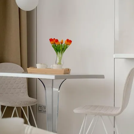 Klimatyczne Jasne W Sercu Wroclawia & Parking By Renters Wroclaw